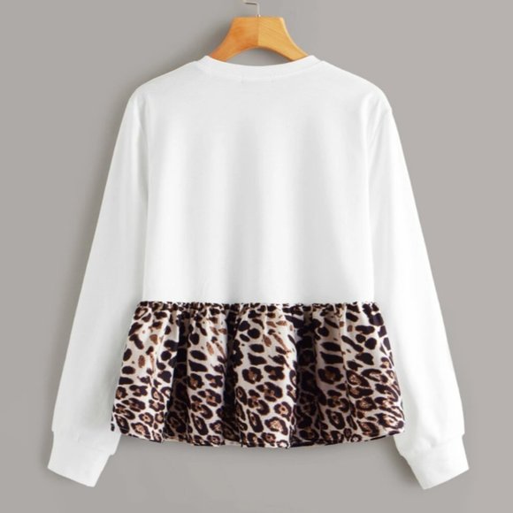 SHEIN Leopard Print Ruffle Hem Pullover Sweatshirt - Picture 4 of 10